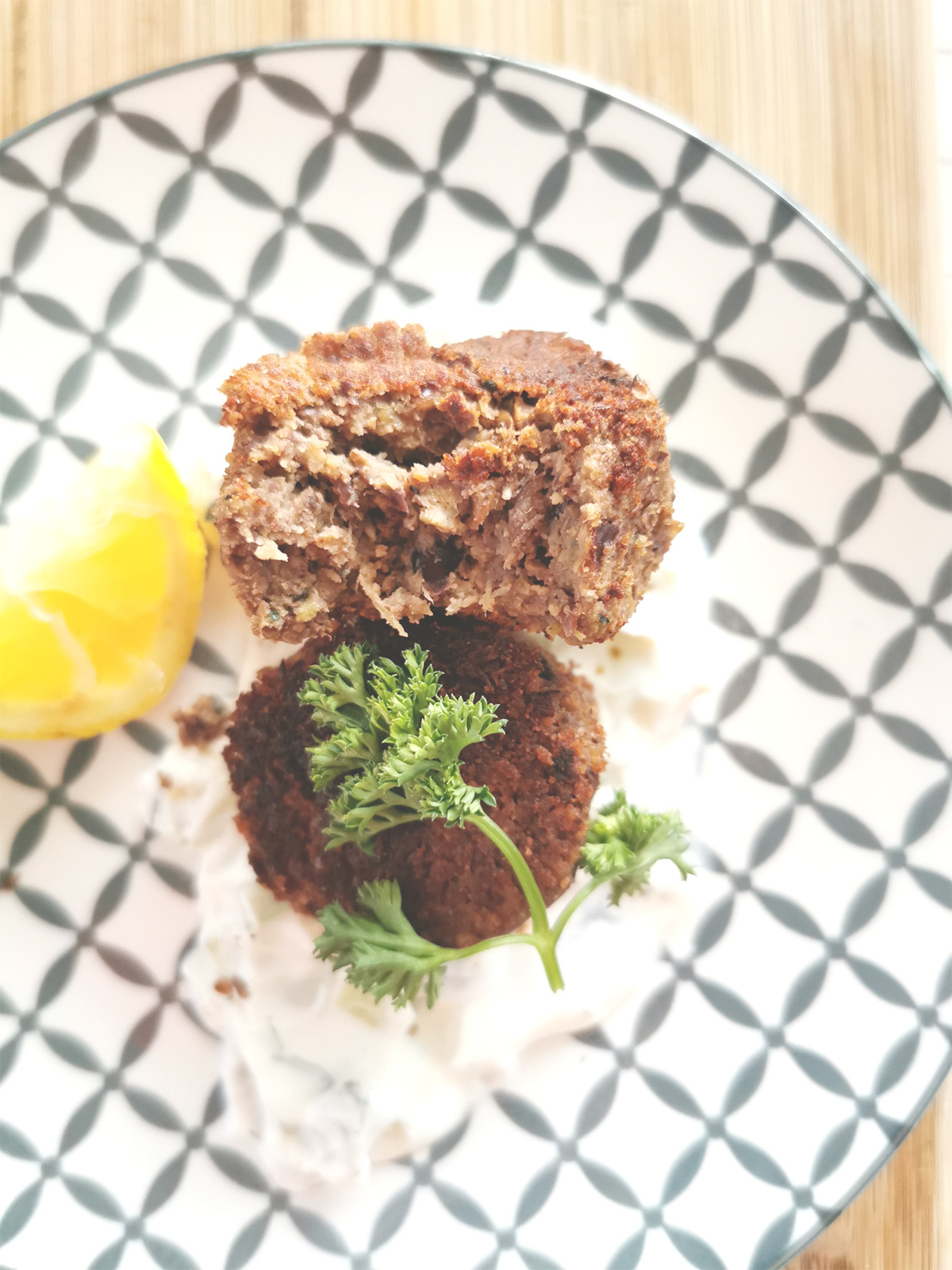 Boulettes aux lentilles et haricots noirs